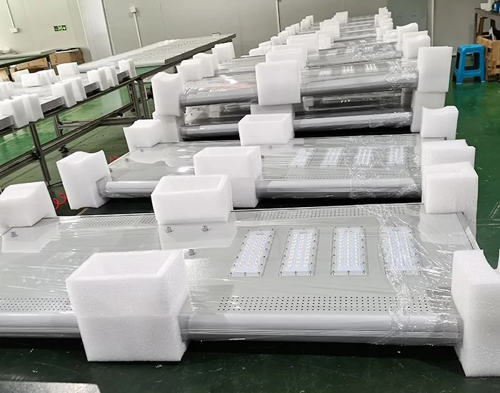 integrated 100 watt solar led street light